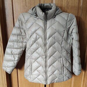 London Fog tan hooded lightweight packable down puffer jacket, EUC, size XL